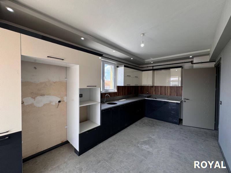 SATILIK SIFIR ARAKAT HİÇ KULLANILMAMIŞ LÜKS 3+1 DAİRE